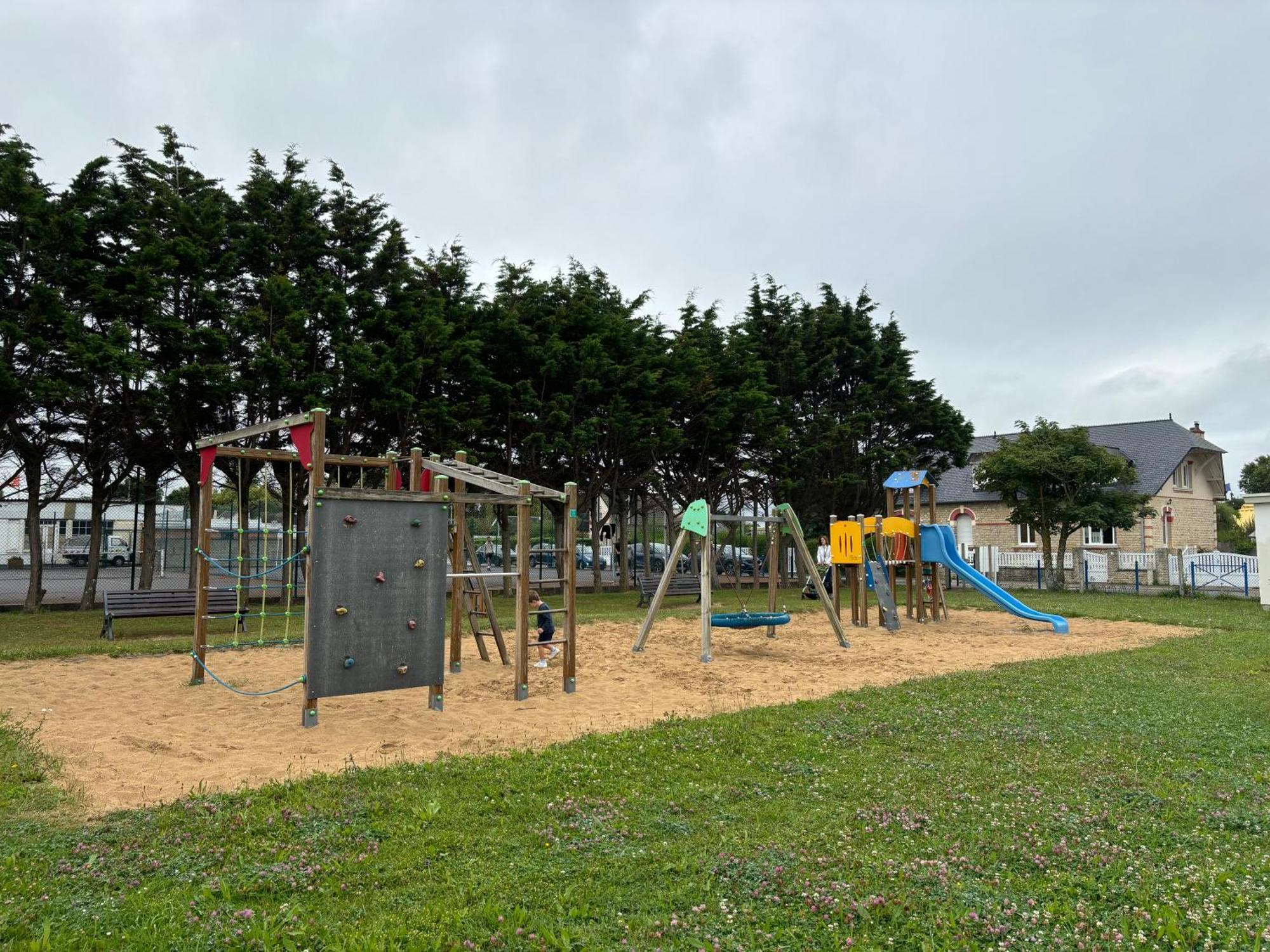 Asnelles - Studio A 300M De La Mer Exterior photo